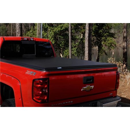 Lund 04-08 Ford F-150 Styleside (5.5ft. Bed) Hard Fold Tonneau Cover - Black